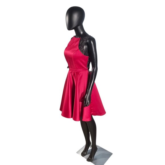 NWOT Claret Satin/Black Lace Illusion Back A-Line - Da Vinci - Picture 3 of 9